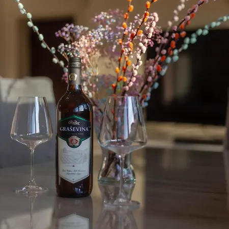 Suprema Vista * Split